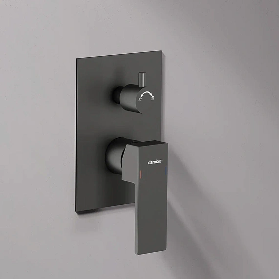 Встраиваемая душевая система Damixa Gala 953520300 черная: тропический верхний душ, ручной душ