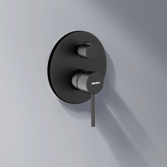 Встраиваемая душевая система Damixa Scandinavian Pure 936510300 черная: тропический верхний душ, ручной душ, излив